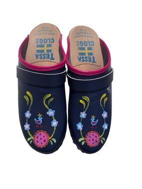 Tessa Handpainted Clogs made in Sweden, Handpainted in Vail Colorado size 9